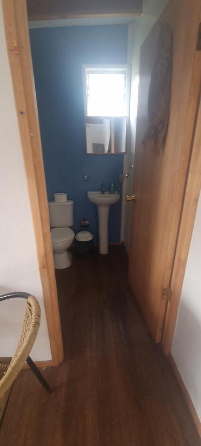 Hostal Henua Roa 2 Apartment Ханга Роа Екстериор снимка