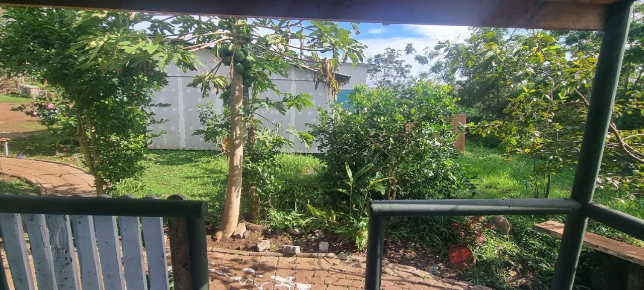 Hostal Henua Roa 2 Apartment Ханга Роа Екстериор снимка