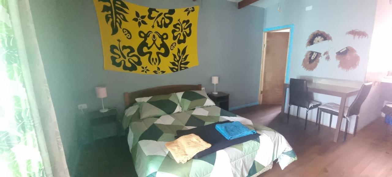 Hostal Henua Roa 2 Apartment Ханга Роа Екстериор снимка
