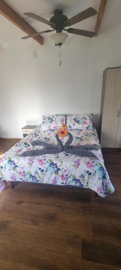 Hostal Henua Roa 2 Apartment Ханга Роа Екстериор снимка